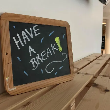 Hi Generation Europe Hostel Sint-Jans-Molenbeek