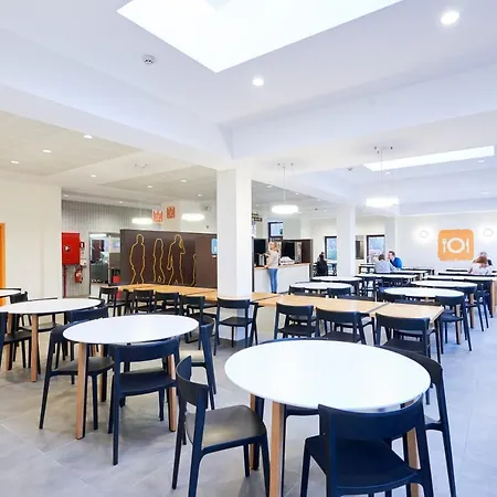 Hi Generation Europe Hostel Sint-Jans-Molenbeek